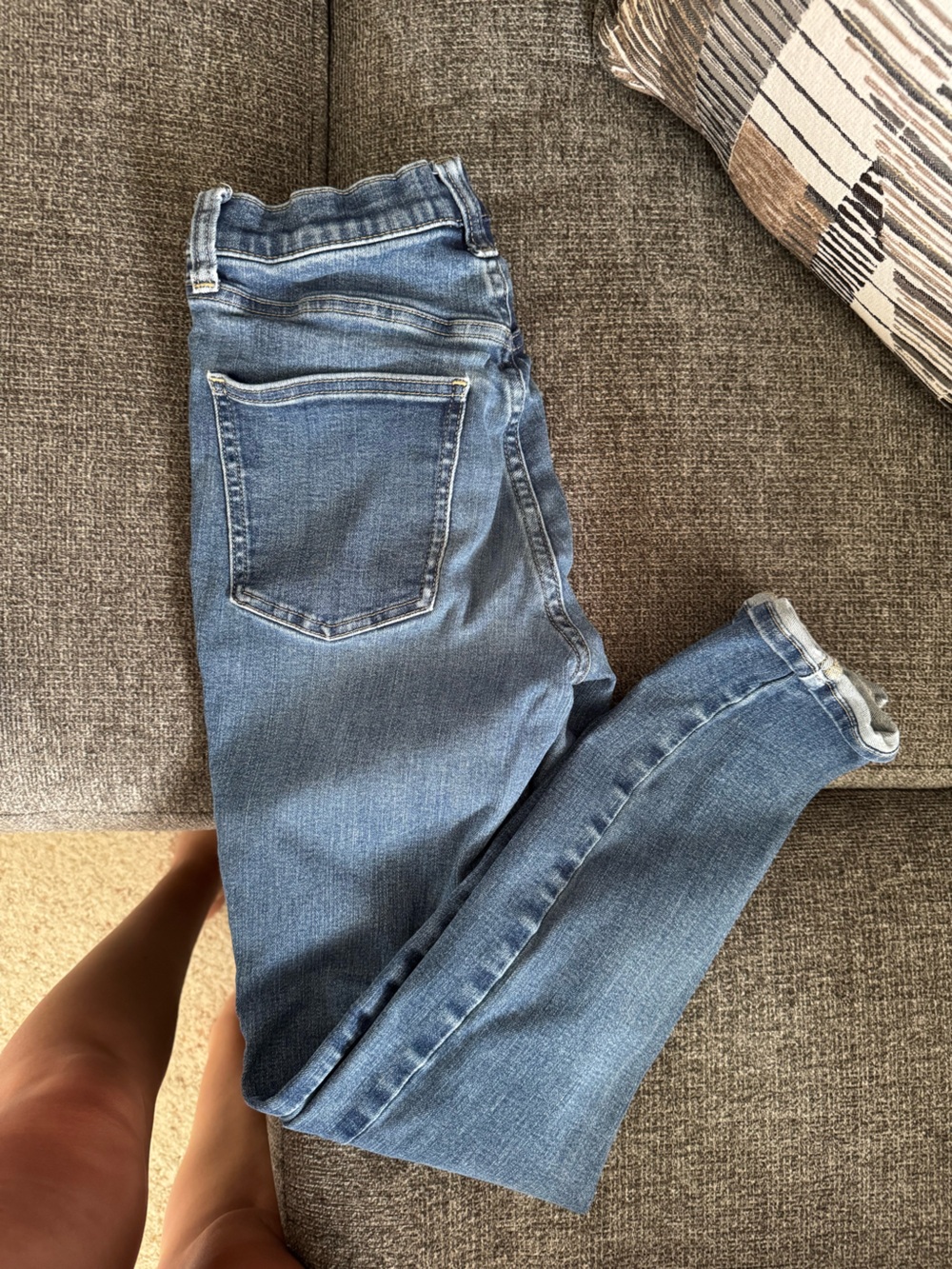 Universal Thread Medium Wash Skinny Jeans